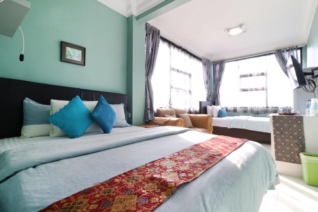 Lembur Incu Syariah Villa & Resto Lembang Exterior foto