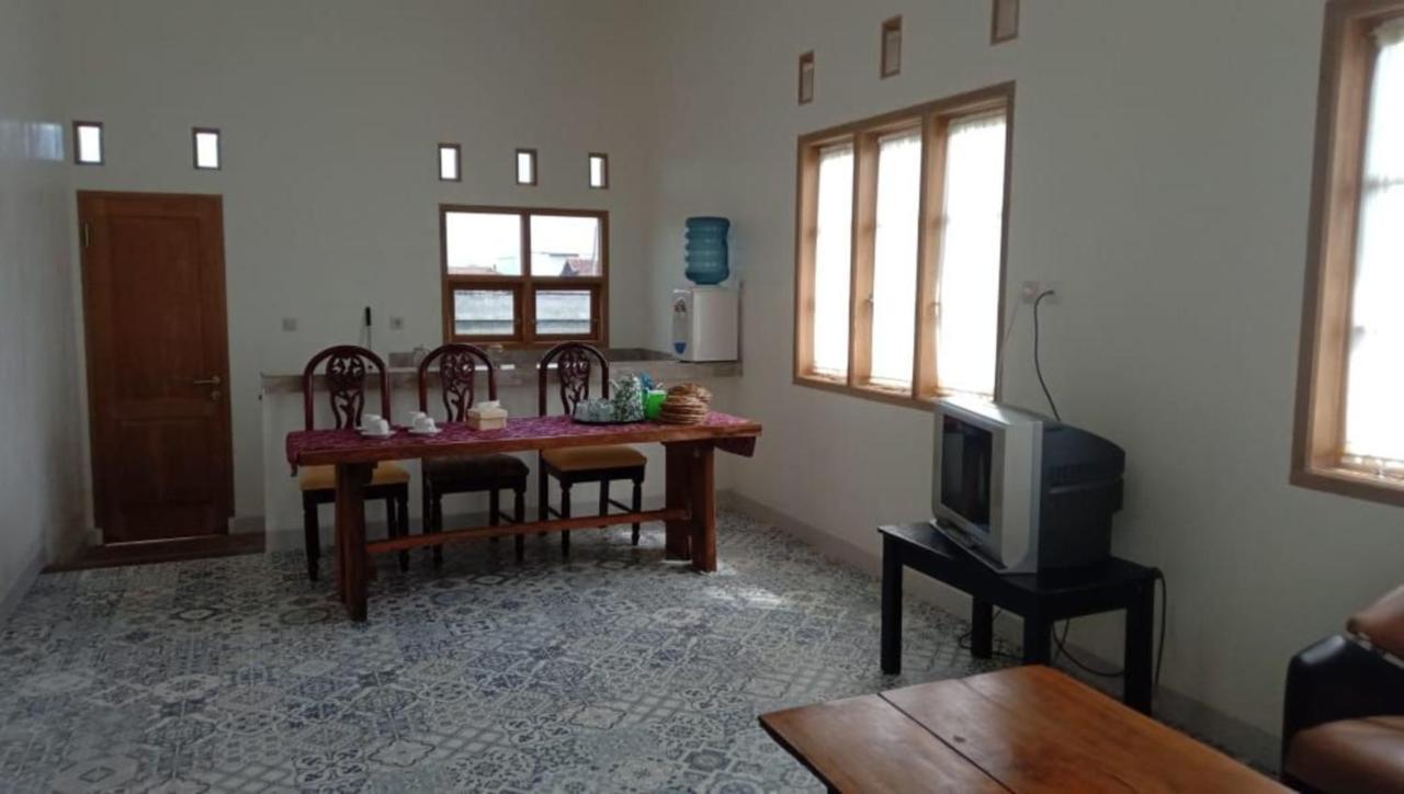 Lembur Incu Syariah Villa & Resto Lembang Exterior foto